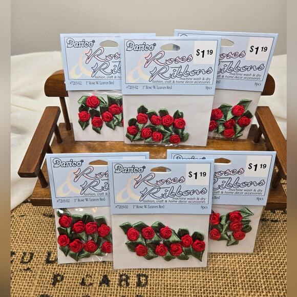 NWT Darice Roses & Ribbons Embellishments 6 Pack Set 1" Red and Green 48 count - Picture 1 of 3
